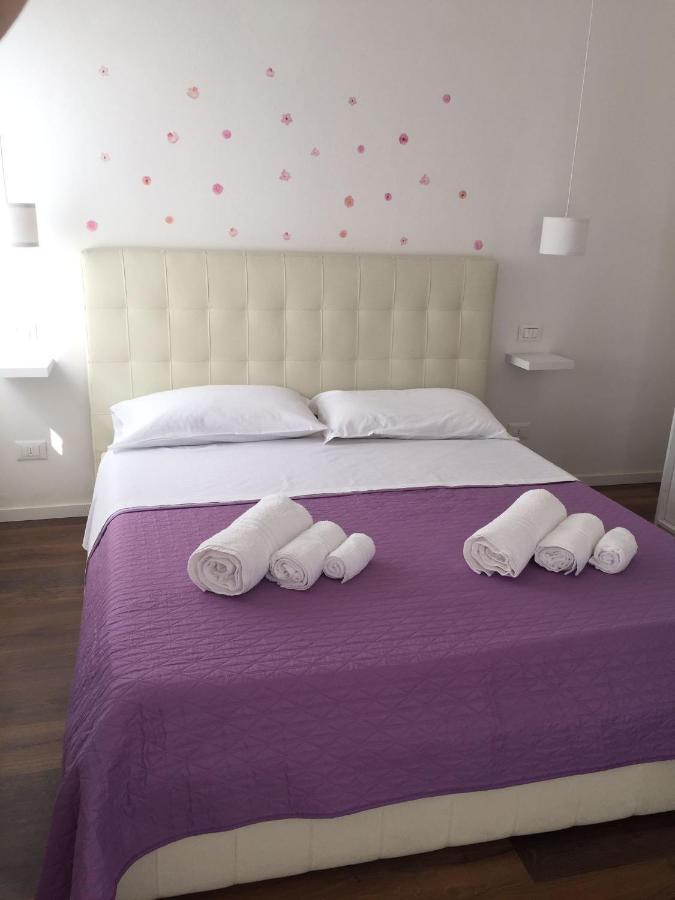 Roselyn Apartment Apartamento *